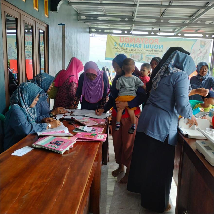 POSYANDU BALITA DAN LANSIA KADUS PURWADADI